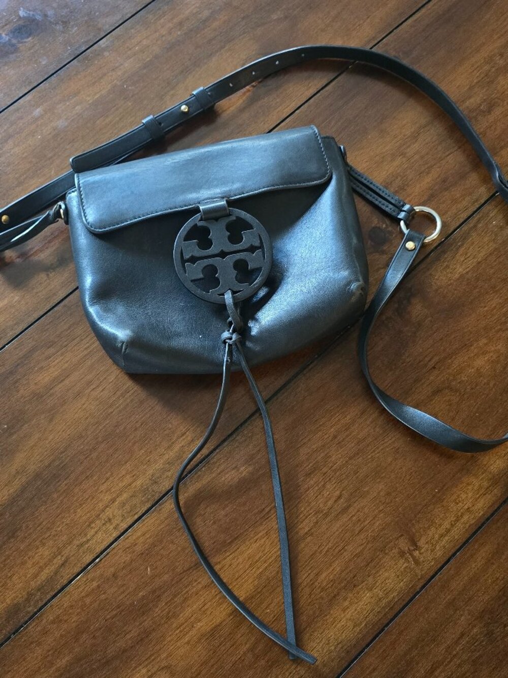 TORY BURCH Miller Leather Crossbody Bag in Black